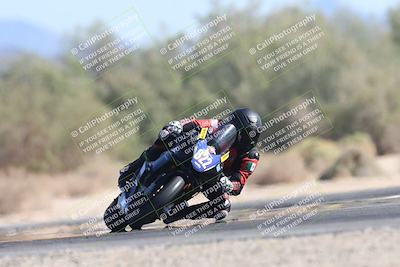 media/Nov-02-2025-CVMA (Sun) [[337aff29ab]]/Race 8-Formula Lightweight Twins Shootout/